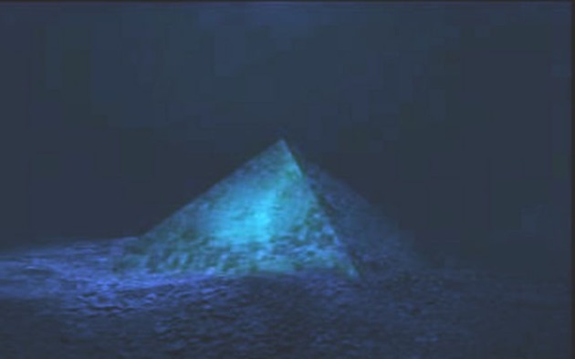5. Piramida-Triunghiul-Bermudelor